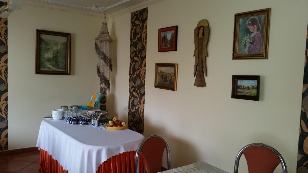 Pensjonat U Janiny Boleslawiec Boleslawiec  Kültér fotó